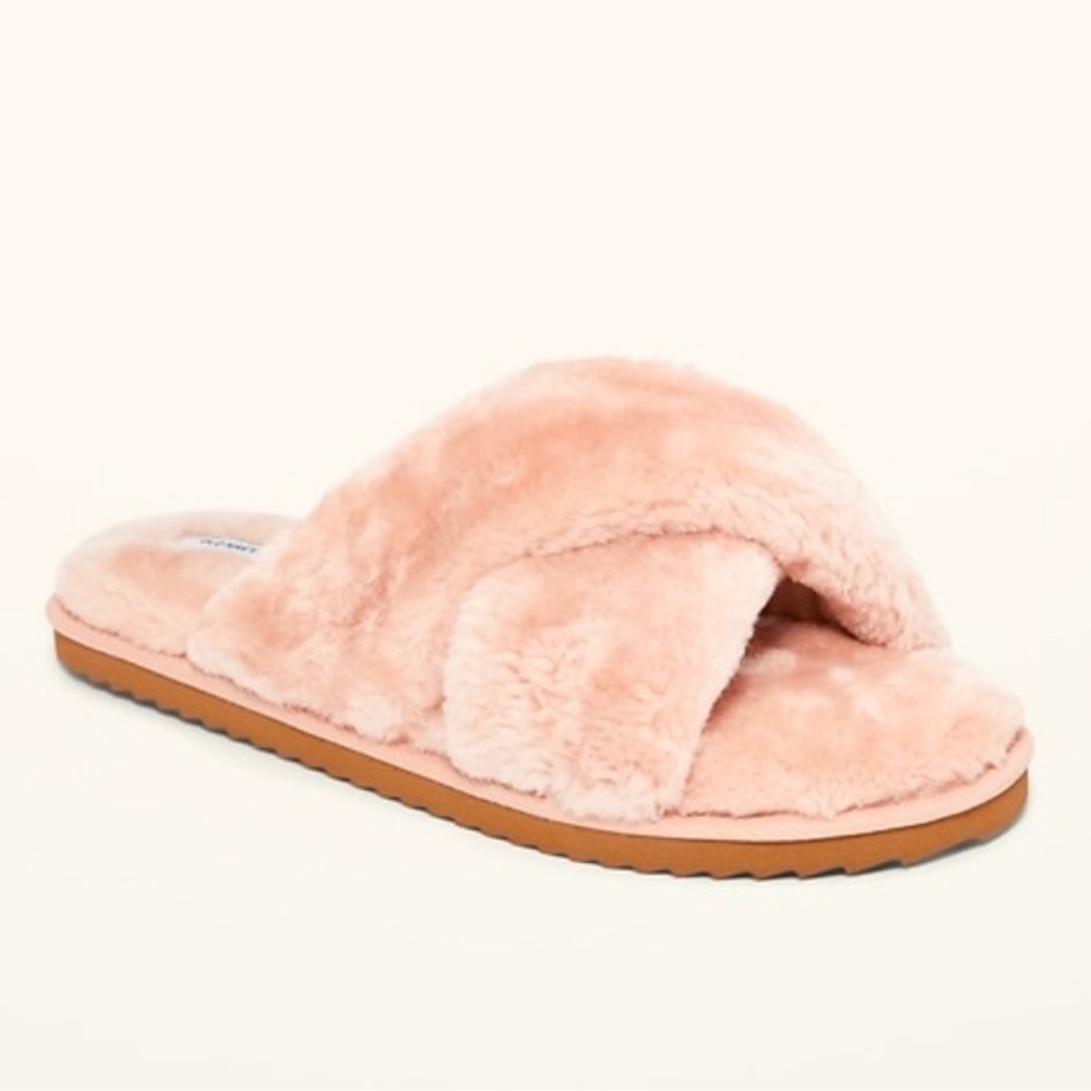 ‼️New‼️Old Navy Faux-Fur Cross Strap Slippers ⭐️SIZE 6⭐️